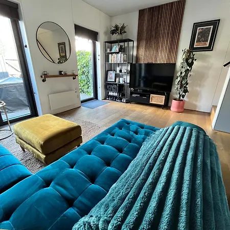Townhouse, Free Parking, Close To Ao Arena *