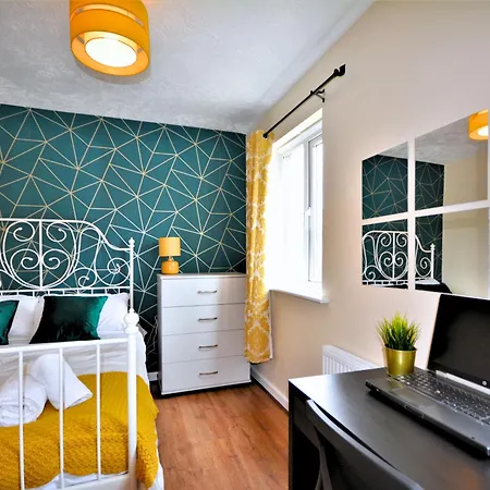 Vakantiehuis Townhouse By Bevolve - 4 Bedrooms - Free Parking Manchester