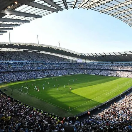 Free Parking, Late Check Out Coop Live Etihad Stadium 3-bed House