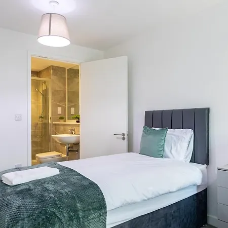 Manchestercentre , Salford, Lakeside