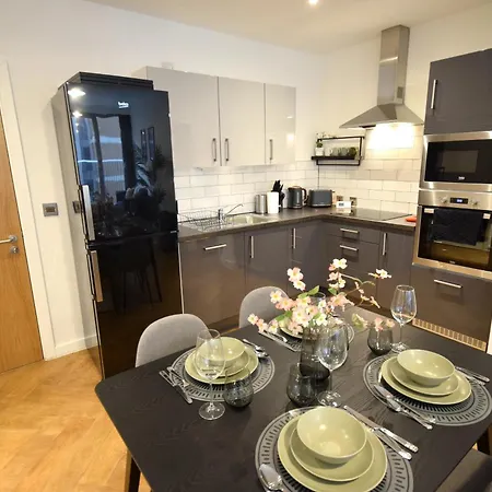 Life 2 - 2-bed 1-bath In New Cross