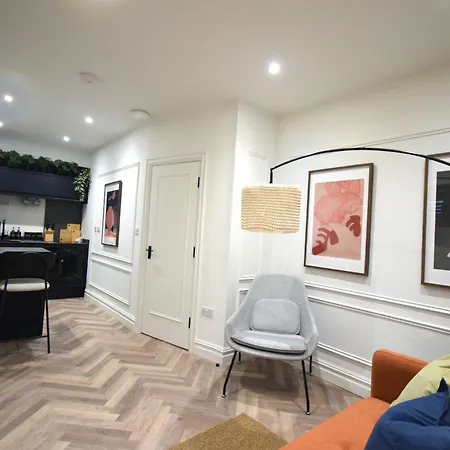 Cityescape - 1-bed 1 Bath Sofa Bed Nq