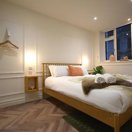Cityescape - 1-bed 1 Bath Sofa Bed Nq