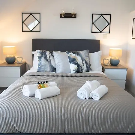Apartament Richmond Retreat - Luxurious And Comfortable Spacious 2 Floor *