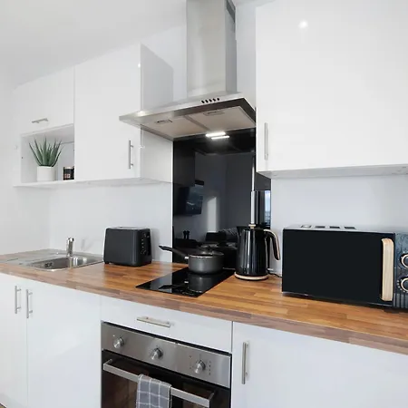 New! 1br In Media Free Wifi *