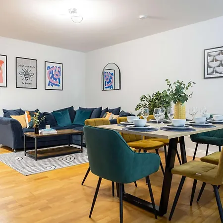 Appartamento 3 Bed Canal St Flat Sleeps 9 Centre Manchester