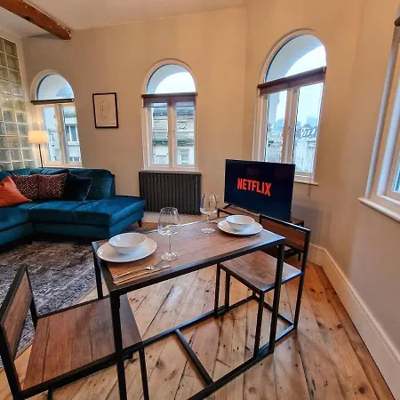 2 Bed Northern Quarter Flat Centre Manchester