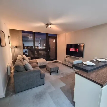 Canal Side Flat By Superhost Manchester