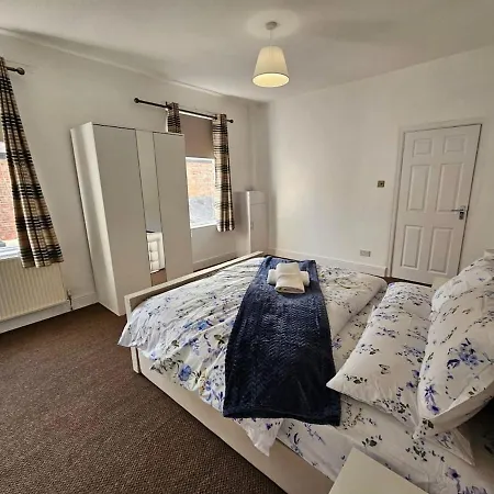 Holiday home Clayton Hall Homes Manchester