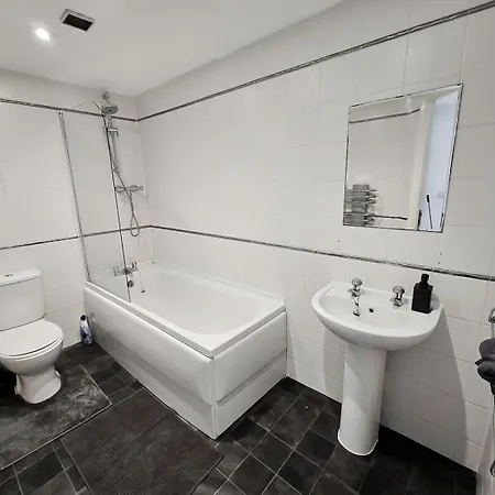 New! Modern Lux Near Centre شقة