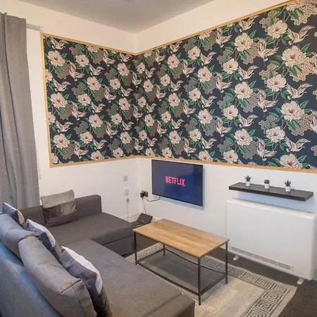 Apartament Ideal For Groups - Modern 2 Bedroom - Free Parking, Transit Links, Close To Stadiums Manchester