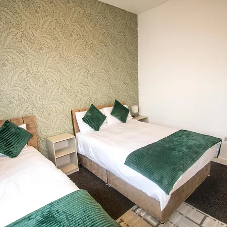 Ideal For Groups - 2 Bedroom - Free Parking, Transit Links, Close To Stadiums Appartamento Manchester