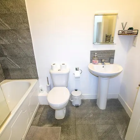 Apartamento Sleek 2 Bedroom - Stadium Links