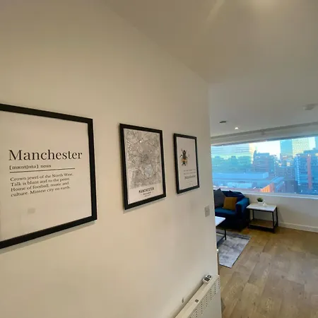 Апартаменты Modern 2 Bed - City Centre - Gym Access - Free Wifi *