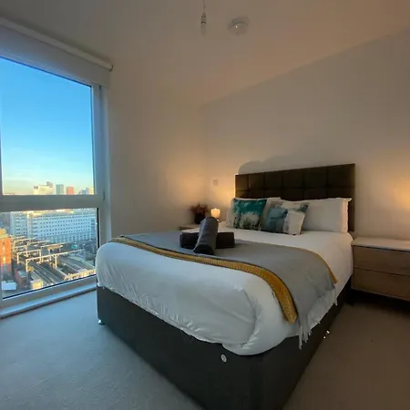 Modern 2 Bed - City Centre - Gym Access - Free Wifi Apartment Manchester