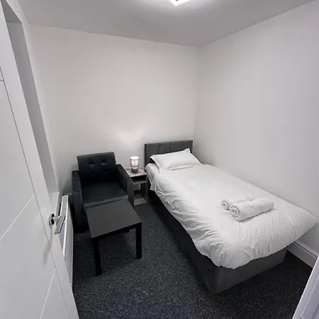 Modern Two-bedroom Apartment Manchester