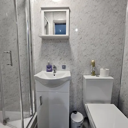 Landcross Co-living - Private Self-cater בית נופש *