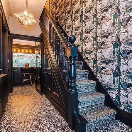 Unique In Northenden Urban Oasis Sleeps 8 Σπίτι διακοπών Μάντσεστερ