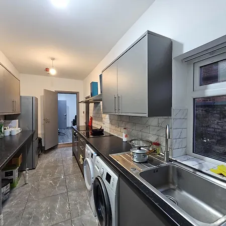 Landcross Co-living - Private Self-cater Nyaraló *