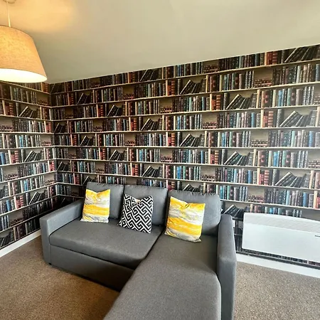 Adelphi Wharf By Beehosting Apartment