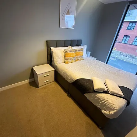 Apartment Adelphi Wharf By Beehosting