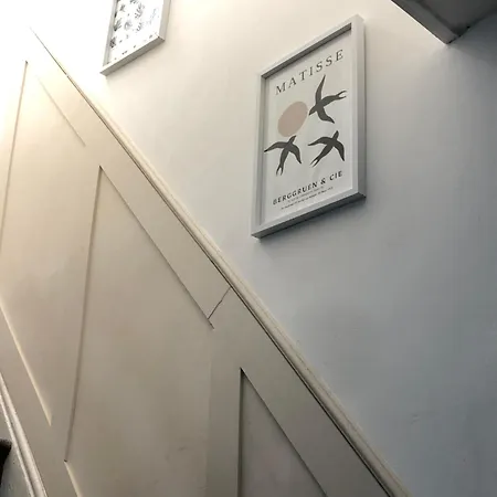 Traditional Home-games Room-free Parking