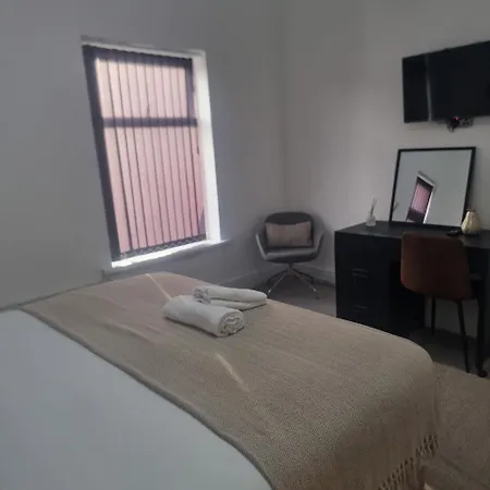 Charming Victorian Retreat 4br House In *