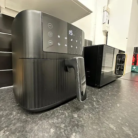 4bed 8guests Work&family Easycentralaccess Offer Manchester