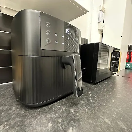 4bed 7guests Work&family Easycentralaccess Offer Manchester