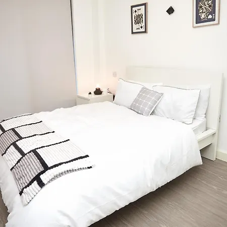 Obi's House&suites - Luxury 2bed Duplex With Balcony