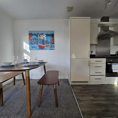 2br Apt, Etihad Stadium, Access, Sleeps 6 Apartment Manchester