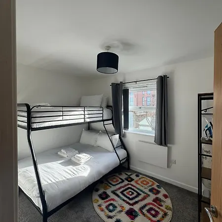 2br Apt, Etihad Stadium, Access, Sleeps 6 Apartment Manchester