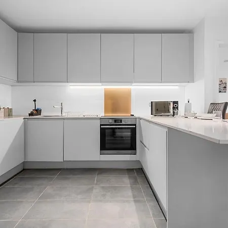 Апартаменты Modern Luxurious