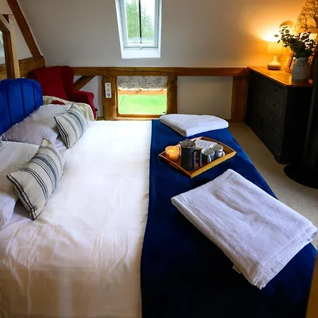 East Barn- Luxury Countryside *