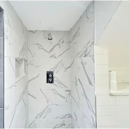 Modern Duplex Centre * Манчестер