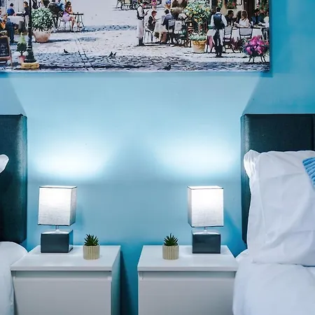 New Spacious House, Pool Table, Driveway Parking And Ps4 مانشستر