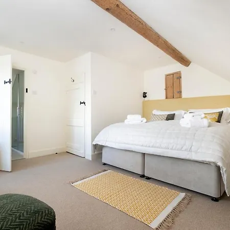 Beautiful Cotswold With Hot Tub