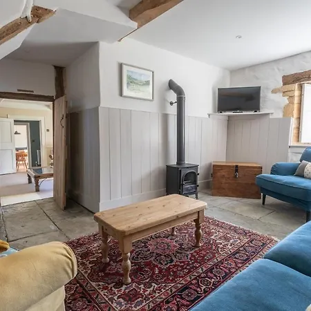 Beautiful Cotswold With Hot Tub Сasa de vacaciones Mánchester