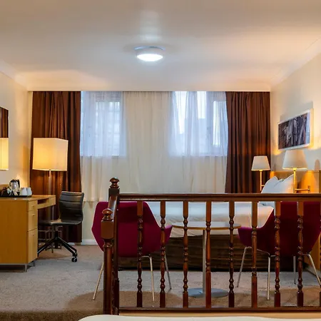 Otel Britannia Centre