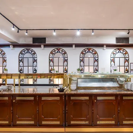 曼联萨斯酒店 酒店 3*