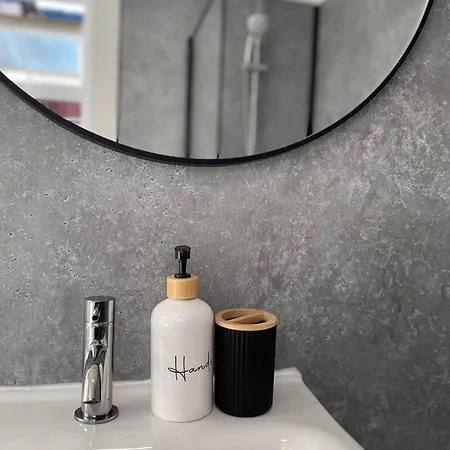 Traditional Home-games Room-free Parking Appartement