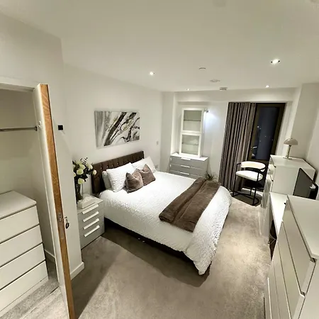 View 2 King Ensuites Gym