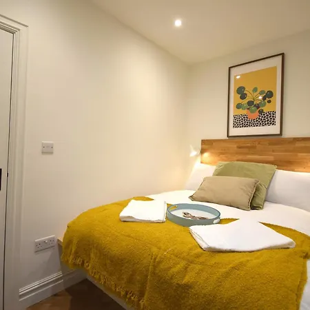 Cityescape - 2br 3 En-suite Sofa Bed Nq *