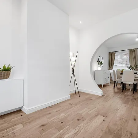 Feriehus Blissful Breaks Near Old Trafford Stadium *