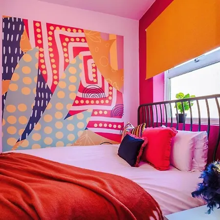 펜션 6-bed Funky Getaway Unique Vibes