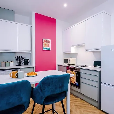 6-bed Funky Getaway Unique Vibes Mánchester