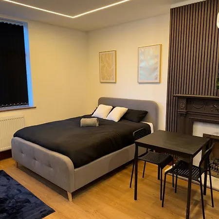 M16 Deluxe - 3 Apartment *