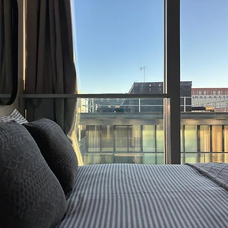Apartment Centre Rooftop With Free Secure Parking Manchester