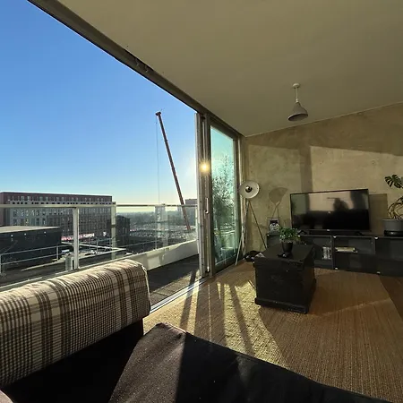 Centre Rooftop With Free Secure Parking * Manchester