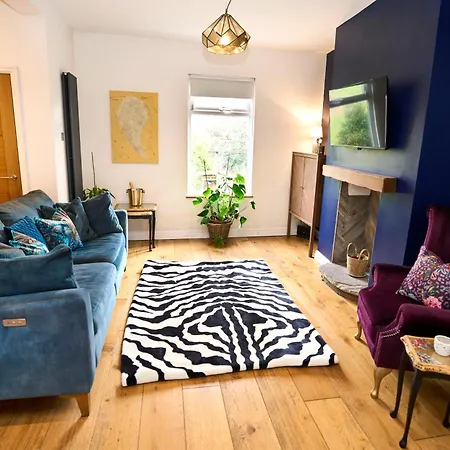 Relaxing With Basement Workspace & Golf Course View Holiday home *